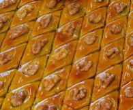 Azerbaijani pakhlava sweets (image by Gulustan)